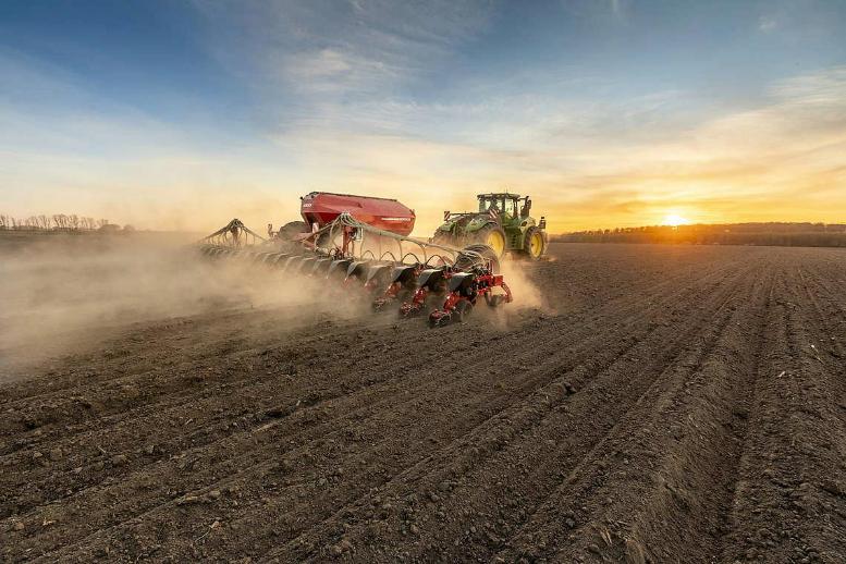 Основы успешного сезона: важность подготовки фильтров для сельскохозяйственной техники